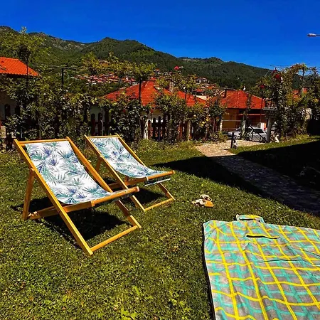 Vakantiehuis димитрови Dimitrovi Devin